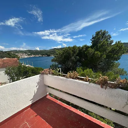 Povlja Bungalows بوفليا