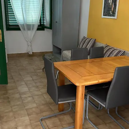 Povlja Bungalows *