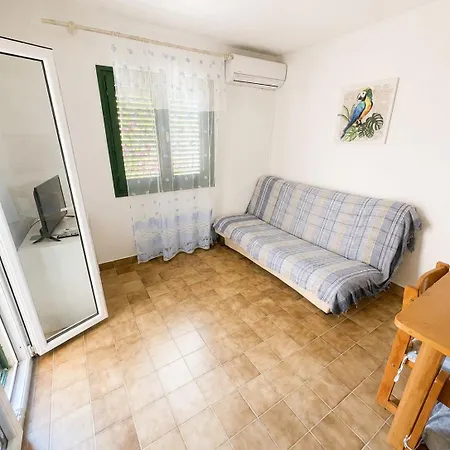 Апартаменты Povlja Bungalows *