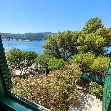 Povlja Bungalows Апартаменти Повля