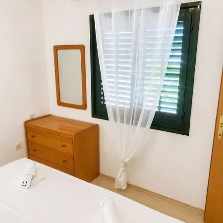 Povlja Bungalows Апартаменти Повля