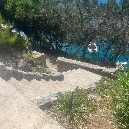 Povlja Bungalows