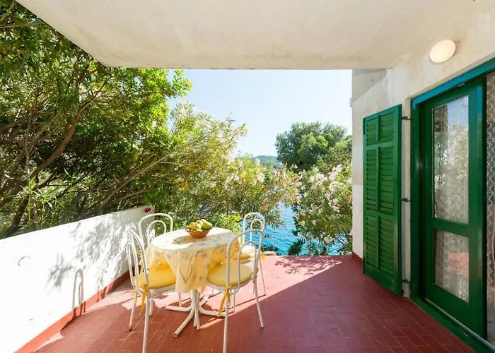 شقة Povlja Bungalows بوفليا