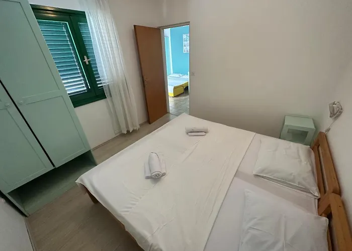 شقة Povlja Bungalows
