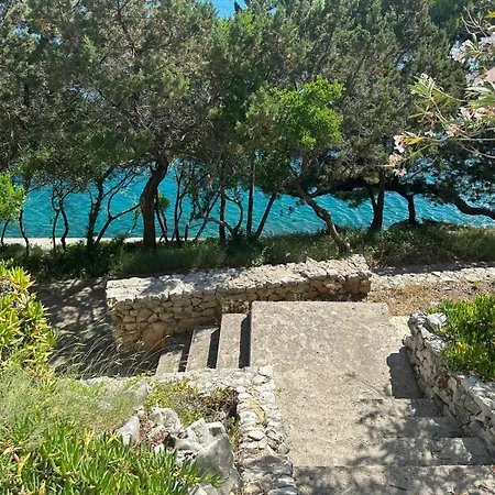 Povlja Bungalows *